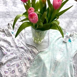 Love to dream pair of 😴 swaddle up sleep bags size Small great condition!!!